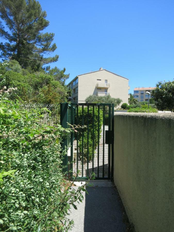 Joli Studio A Front De Mer Saint-Raphael  Bagian luar foto