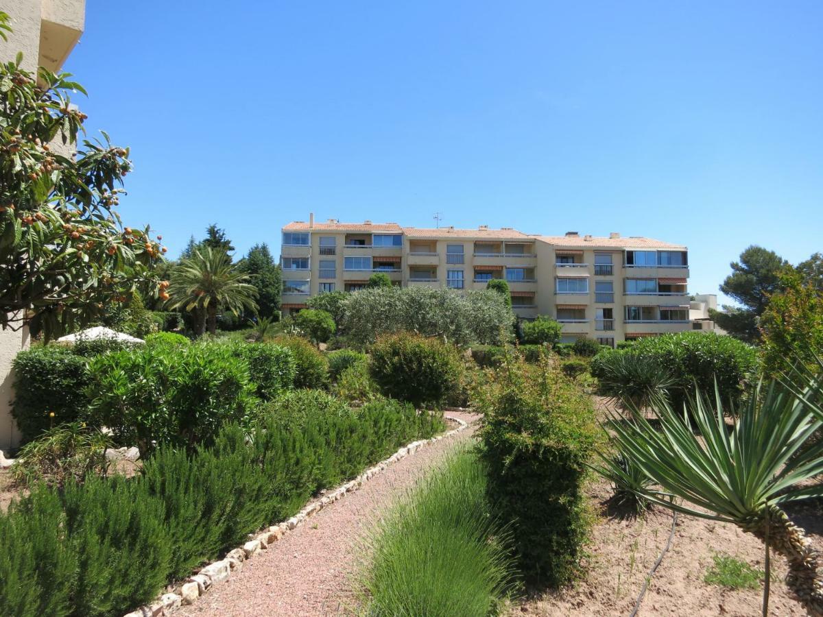 Joli Studio A Front De Mer Saint-Raphael  Bagian luar foto